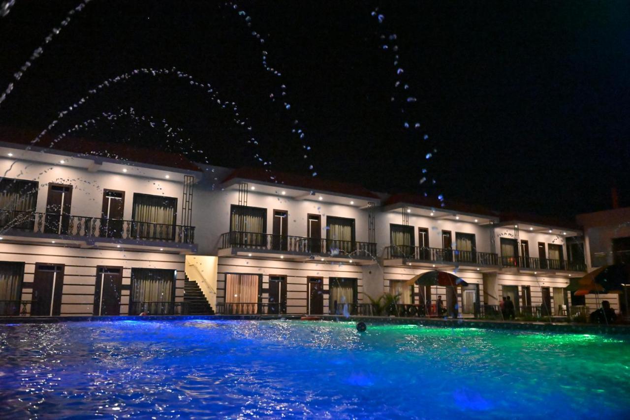 Moon Star Beach Resort マンダーマニ エクステリア 写真